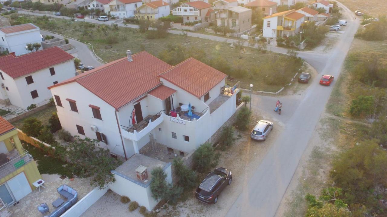 Apartments Leon Ražanac Eksteriør bilde